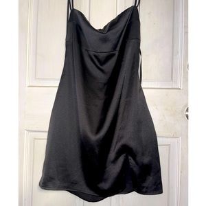 Black backless mini dress